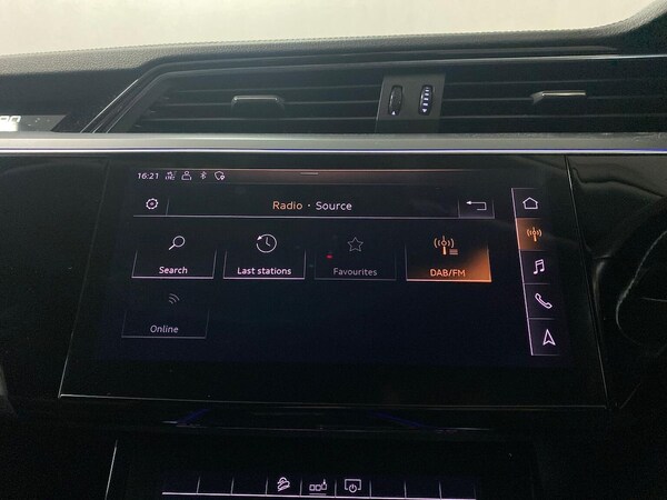 Used Audi e-tron 2020 for sale - 76225055: Photo 25