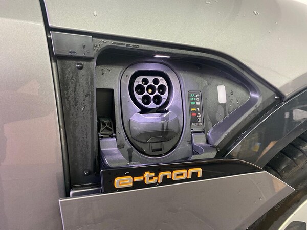 Used Audi e-tron 2020 for sale - 76225055: Photo 32