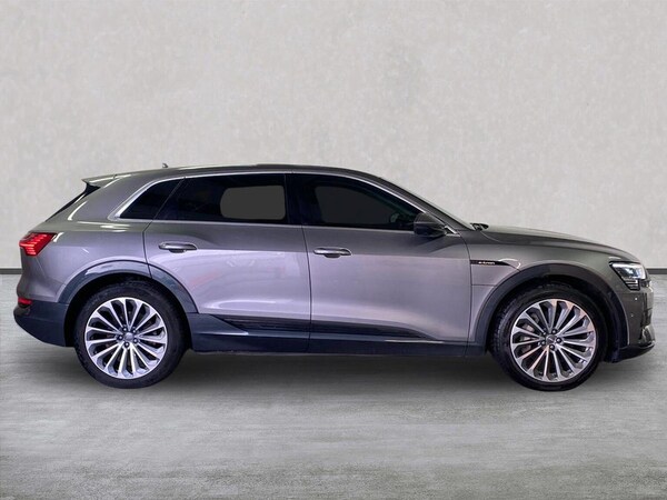 Used Audi e-tron 2020 for sale - 76225055: Photo 3