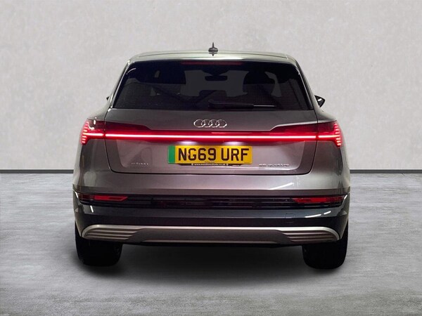 Used Audi e-tron 2020 for sale - 76225055: Photo 4