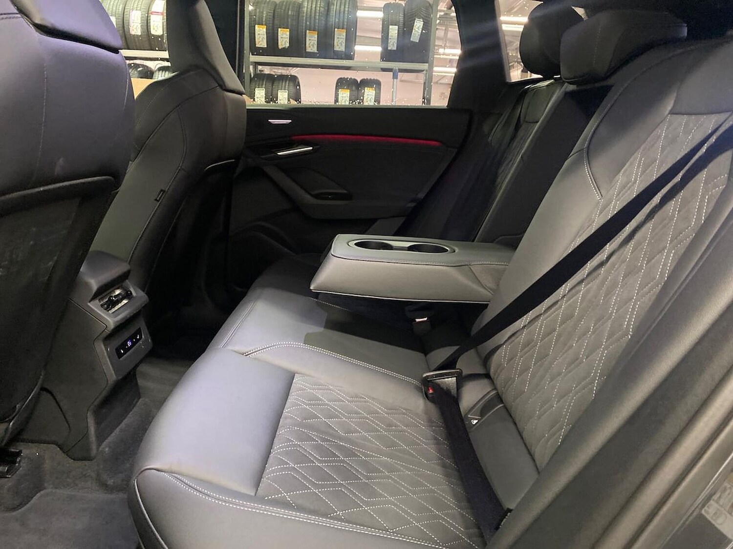 Used Audi Q6 e-tron 2025 for sale - 78193244: Photo 18