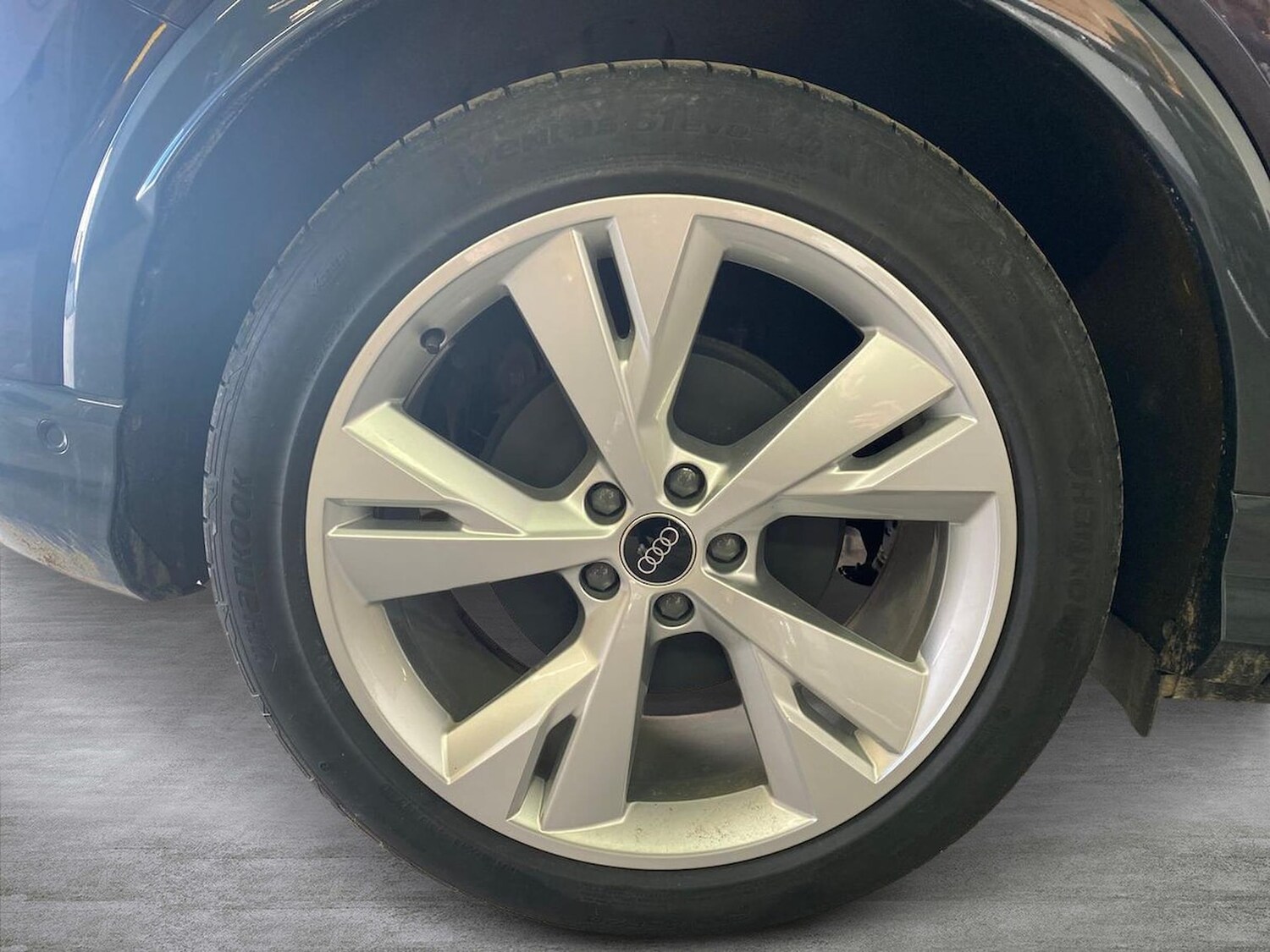 Used Audi Q4 e-tron 2024 for sale - 78121851: Photo 8