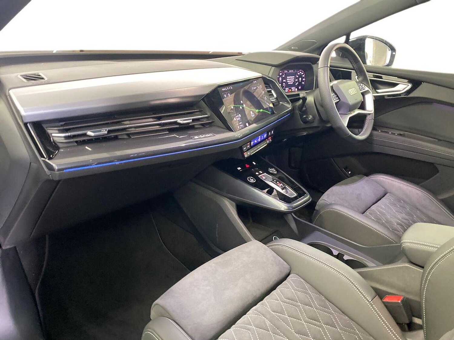 Used Audi Q4 e-tron 2024 for sale - 78121851: Photo 9