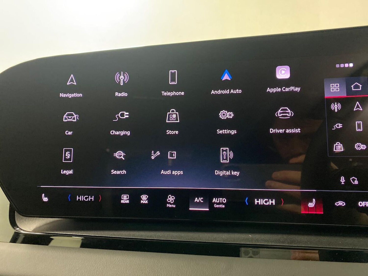 Used Audi Q6 e-tron 2024 for sale - 77813381: Photo 11