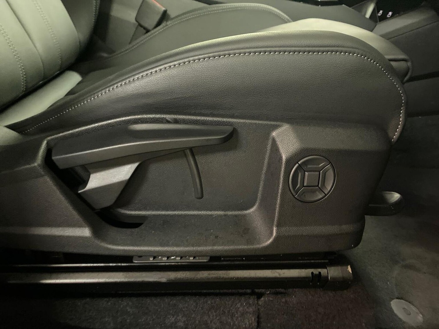 Used Audi Q6 e-tron 2024 for sale - 77813381: Photo 30