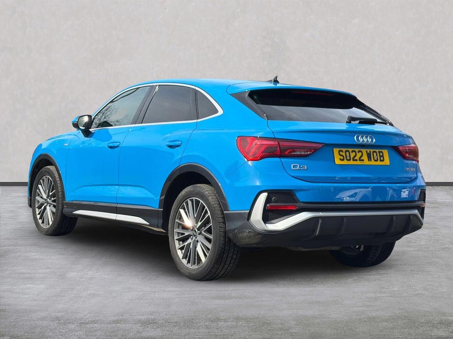 Used Audi Q3 2022 for sale - 78193172: Photo 2