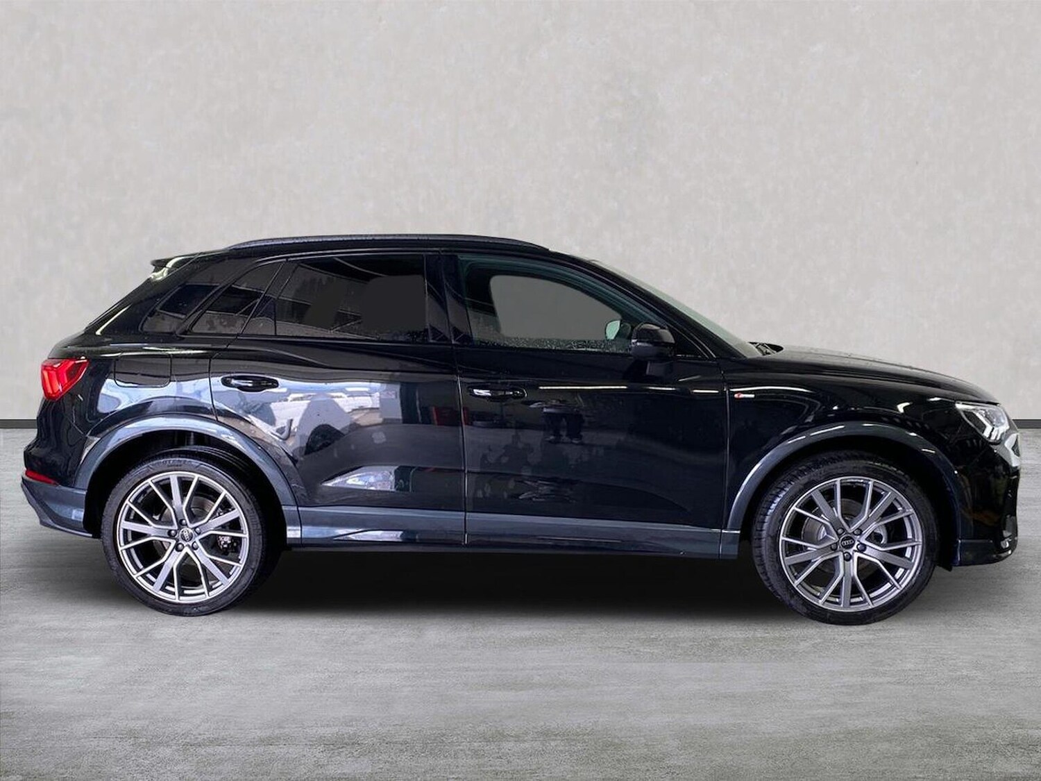 Used Audi Q3 2025 for sale - 77603689: Photo 3