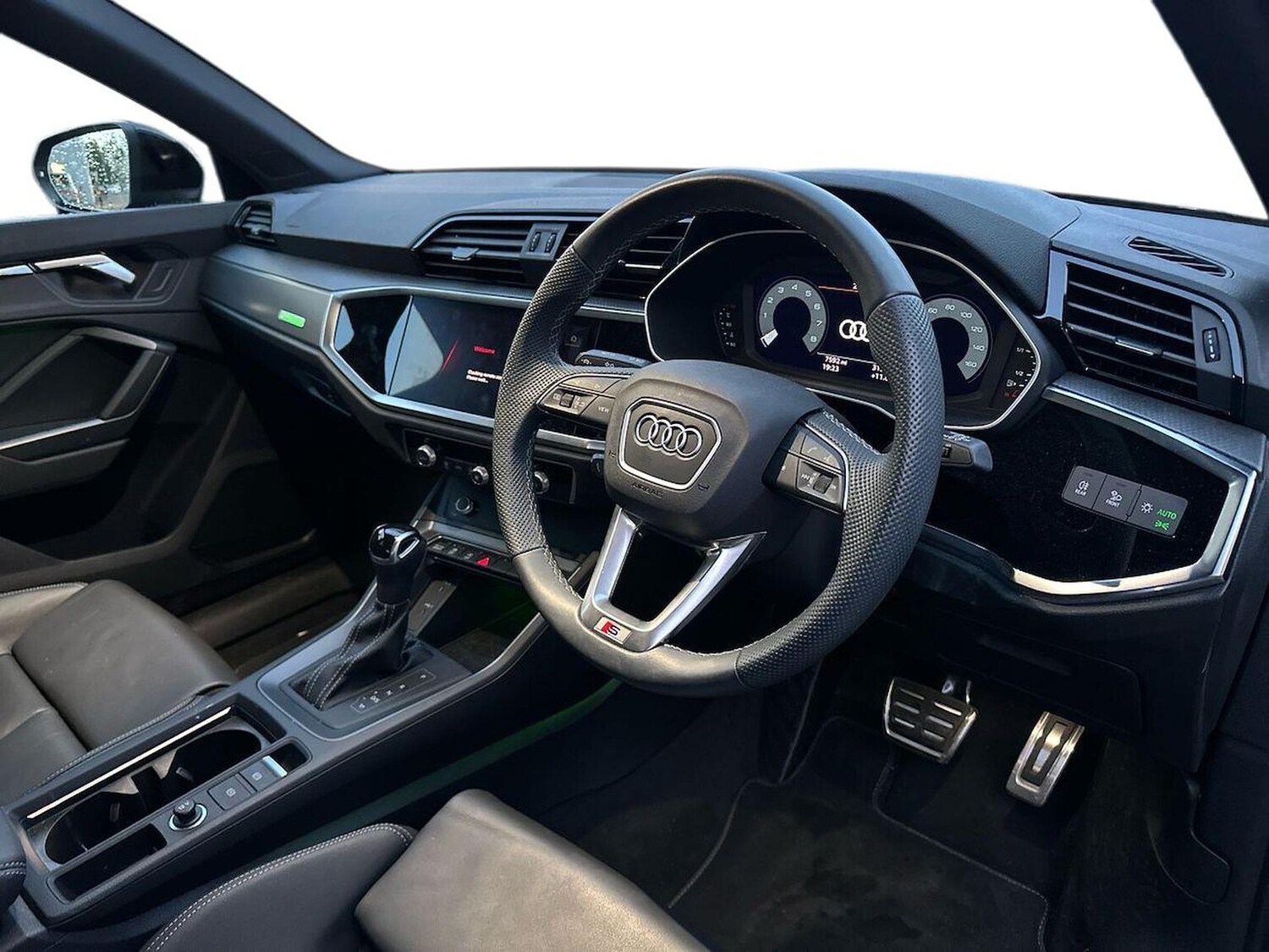 Used Audi Q3 2025 for sale - 76046003: Photo 15