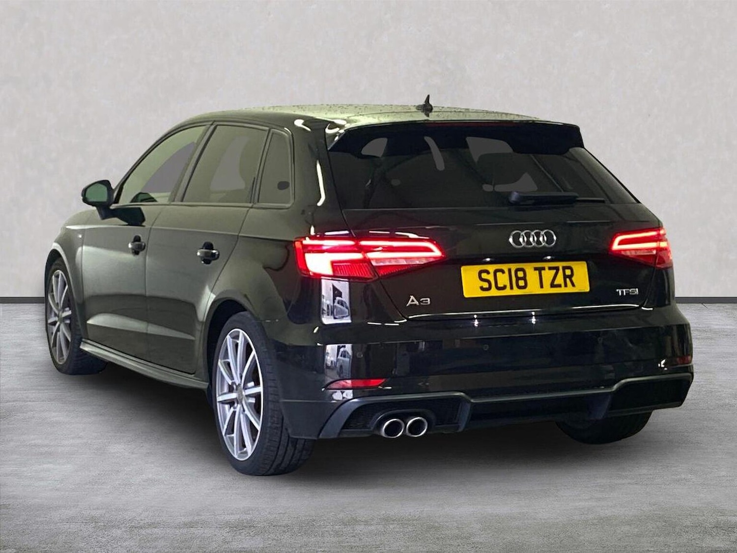 Used Audi A3 2018 for sale - 76329999: Photo 2