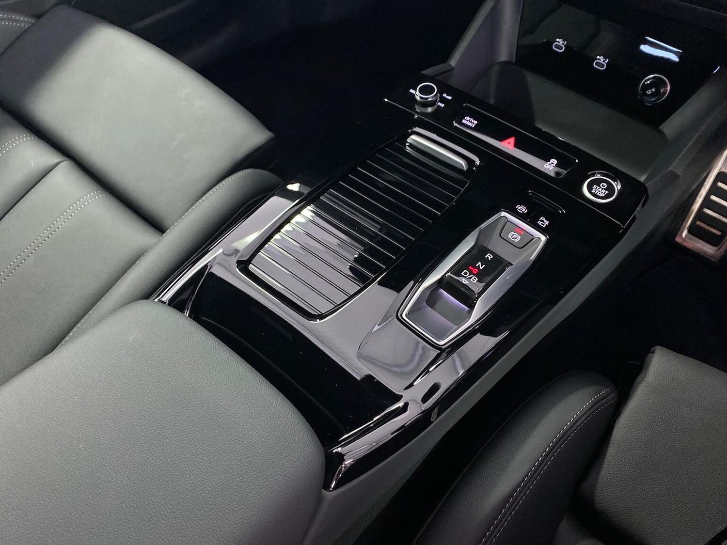 Used Audi Q6 e-tron 2025 for sale - 76159496: Photo 13