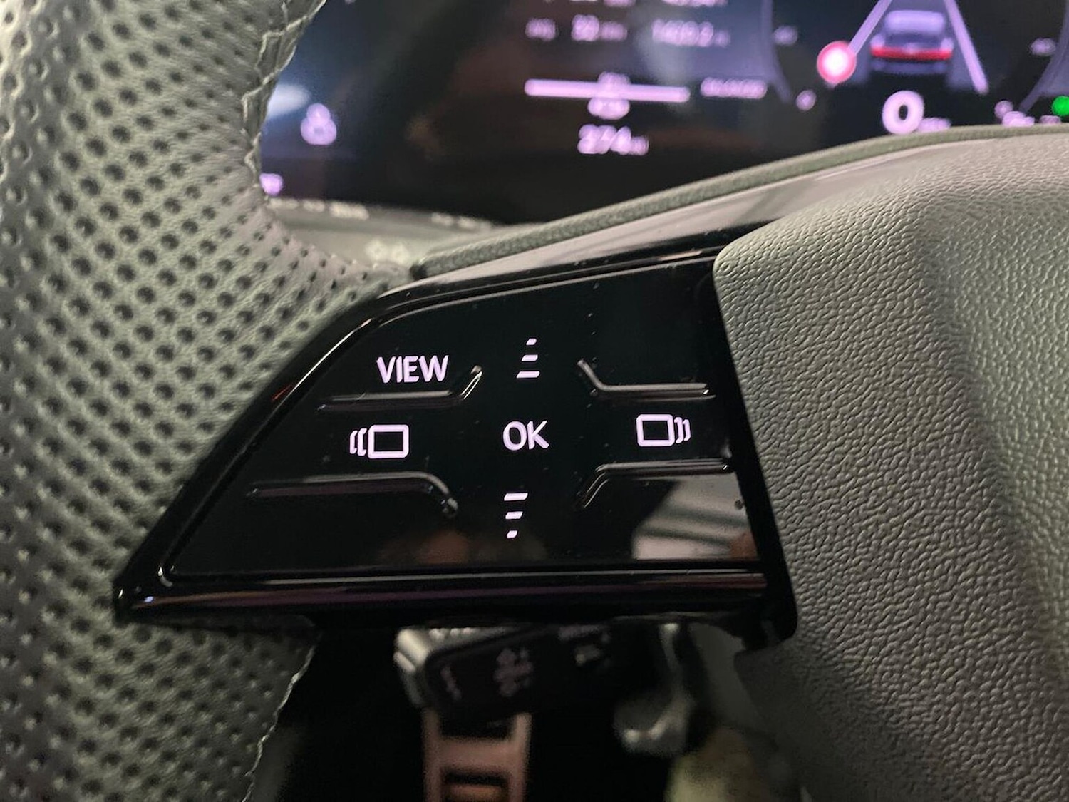 Used Audi Q6 e-tron 2025 for sale - 76159496: Photo 27