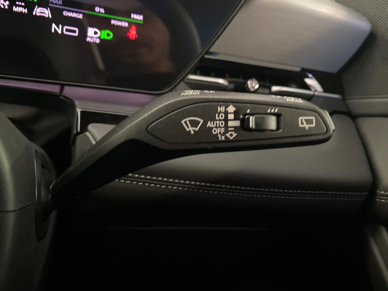 Used Audi Q6 e-tron 2025 for sale - 76159496: Photo 28