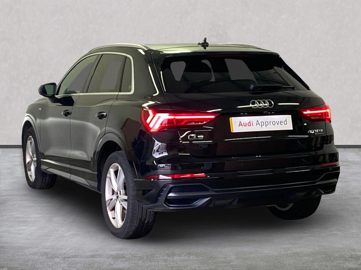 Used Audi Q3 2022 for sale - 76324551: Photo 2