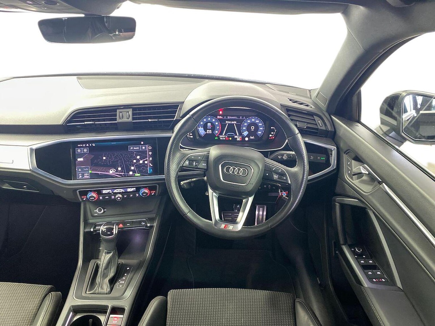 Used Audi Q3 2022 for sale - 76324551: Photo 9