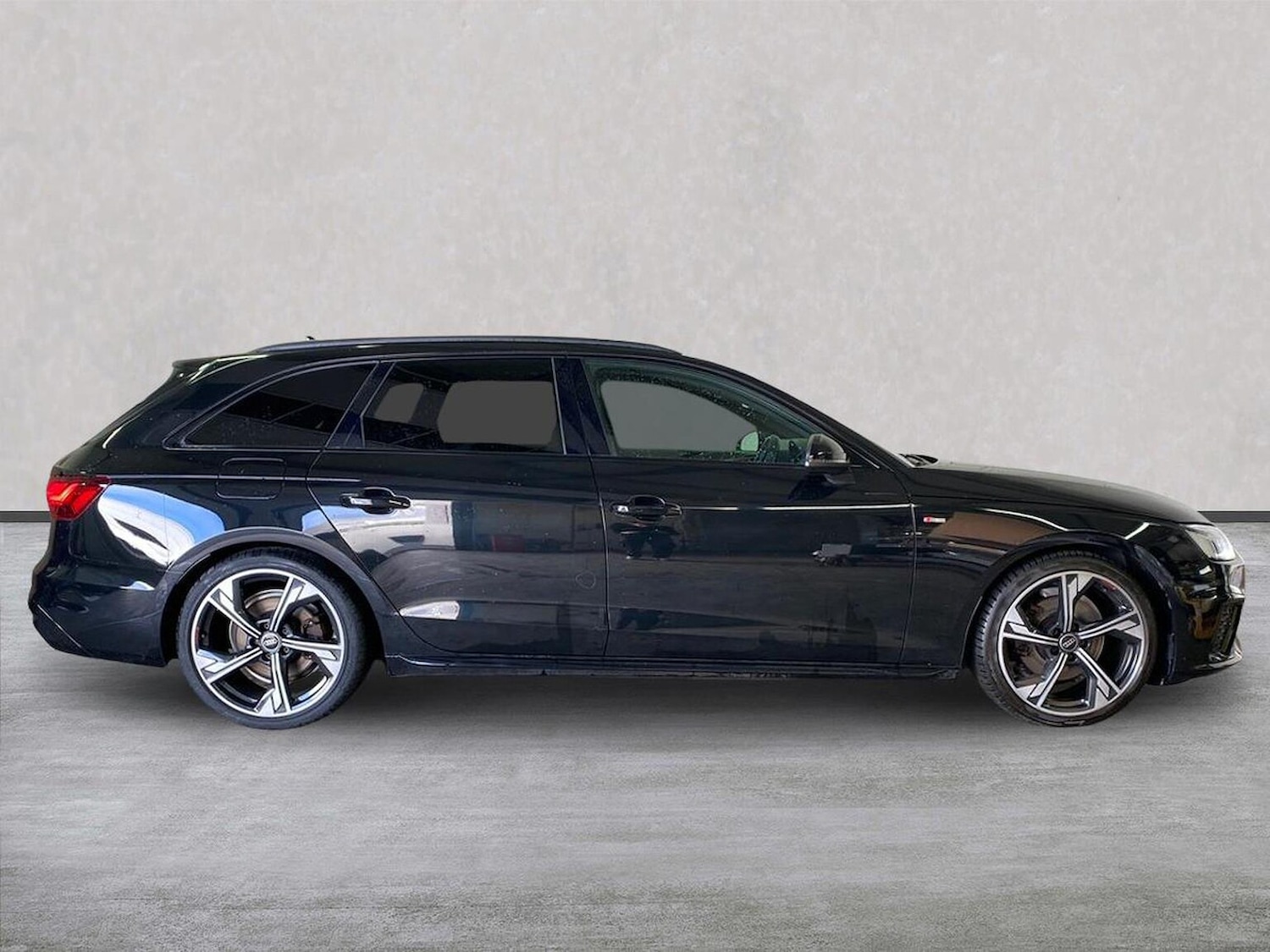 Used Audi A4 2023 for sale - 76330001: Photo 3