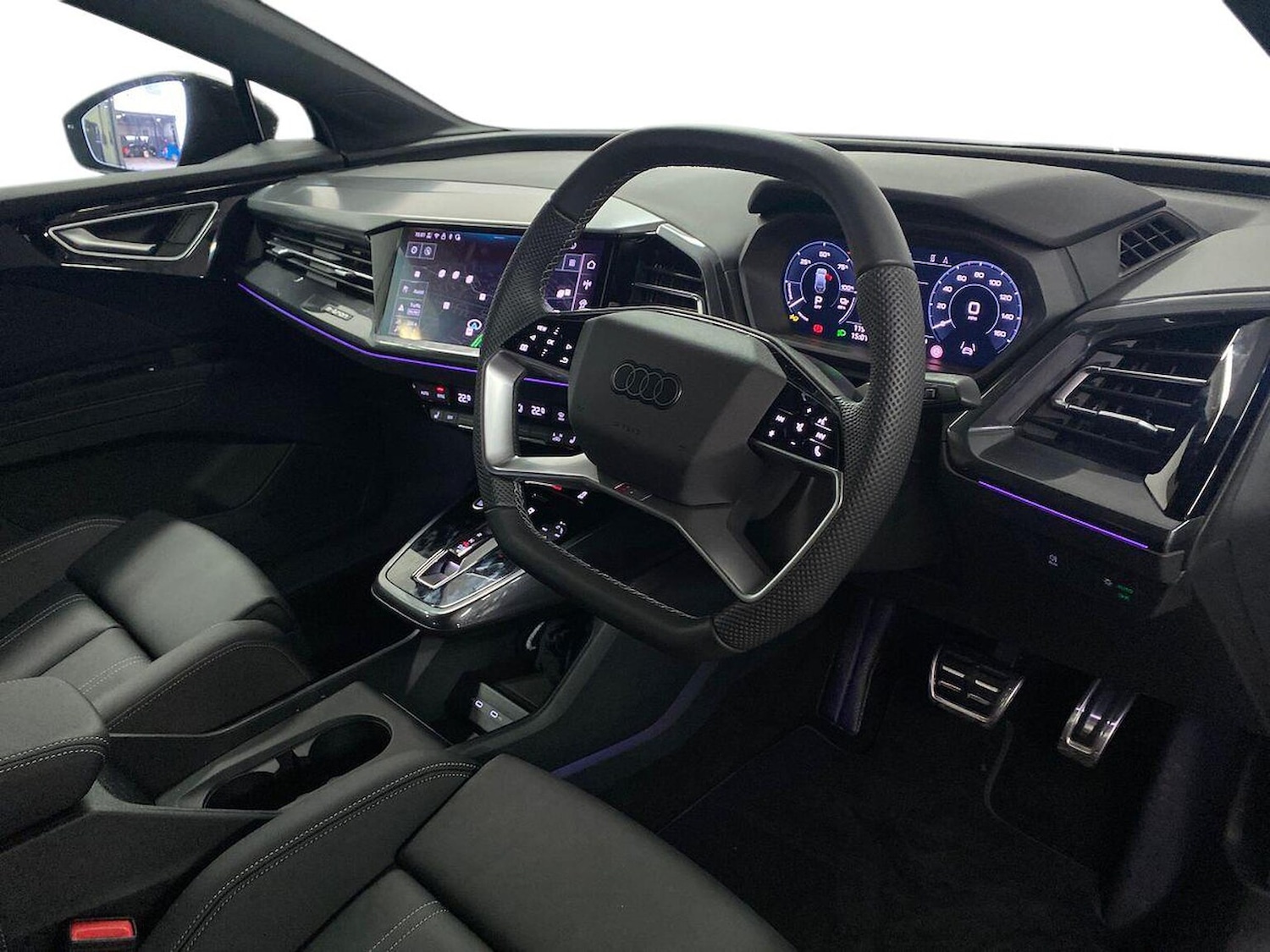 Used Audi Q4 e-tron 2025 for sale - 76471026: Photo 15