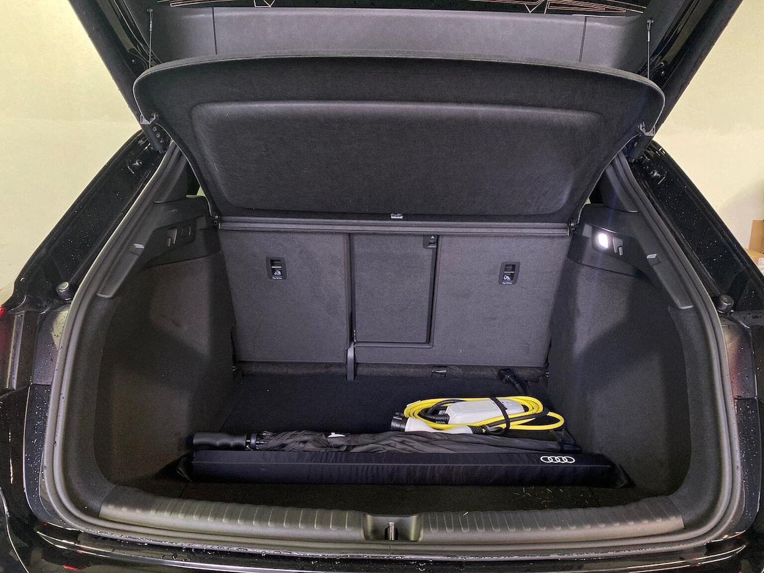 Used Audi Q4 e-tron 2025 for sale - 76471026: Photo 17