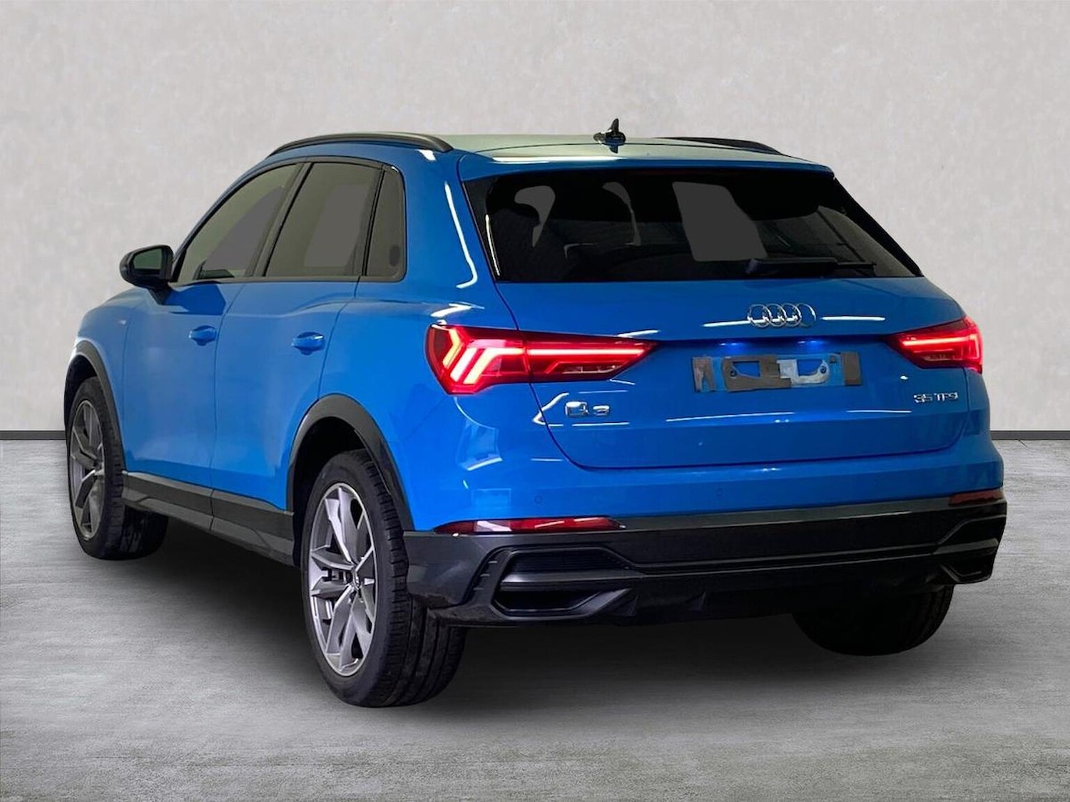 Used Audi Q3 2021 for sale - 76211990: Photo 2