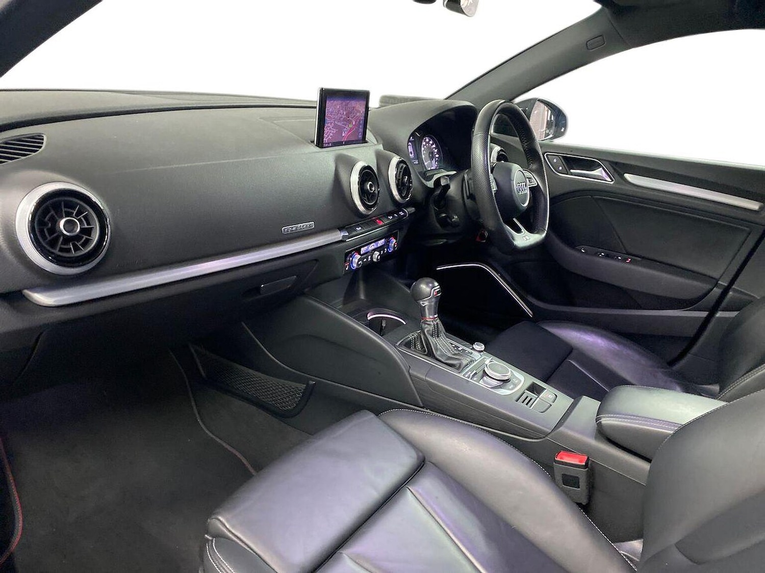 Used Audi A3 2017 for sale - 76655936: Photo 7