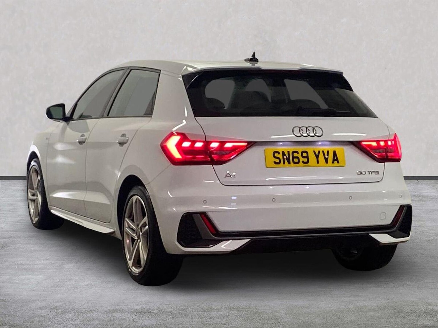 Used Audi A1 2019 for sale - 77034594: Photo 2