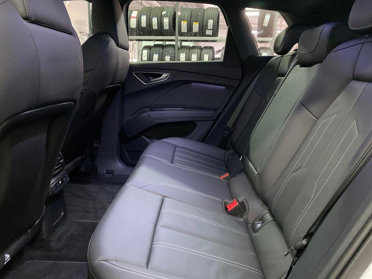 Used Audi Q4 e-tron 2025 for sale - 76504972: Photo 16