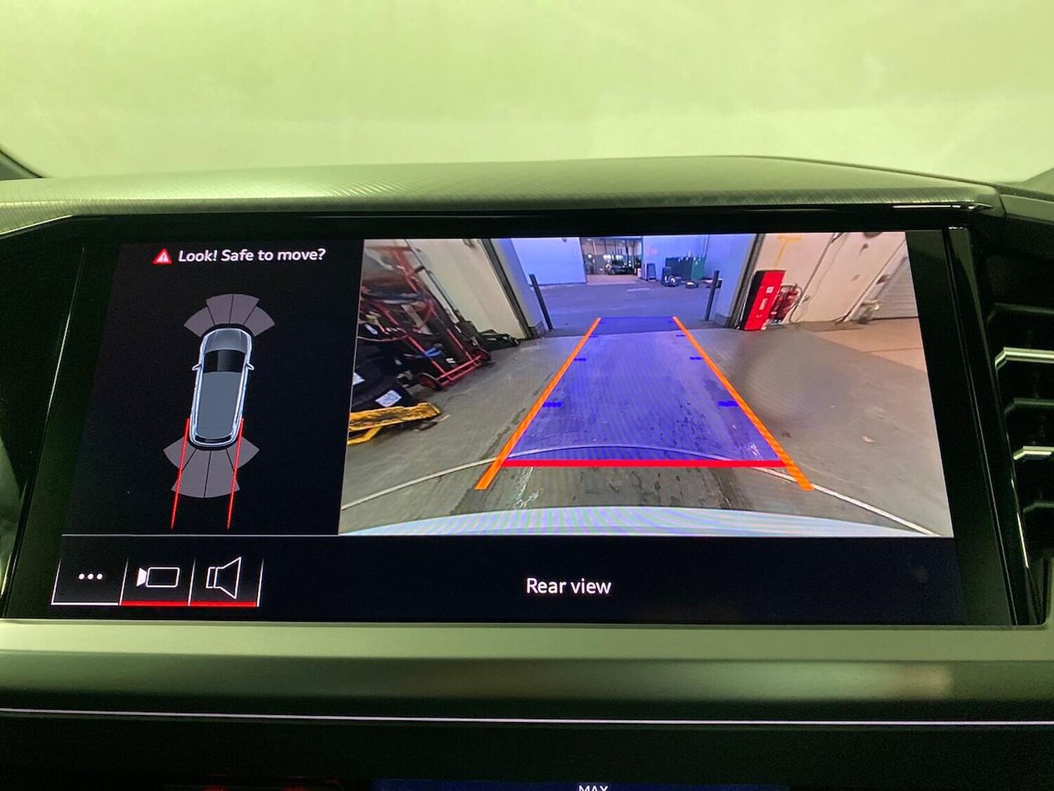 Used Audi Q4 e-tron 2025 for sale - 76504972: Photo 23