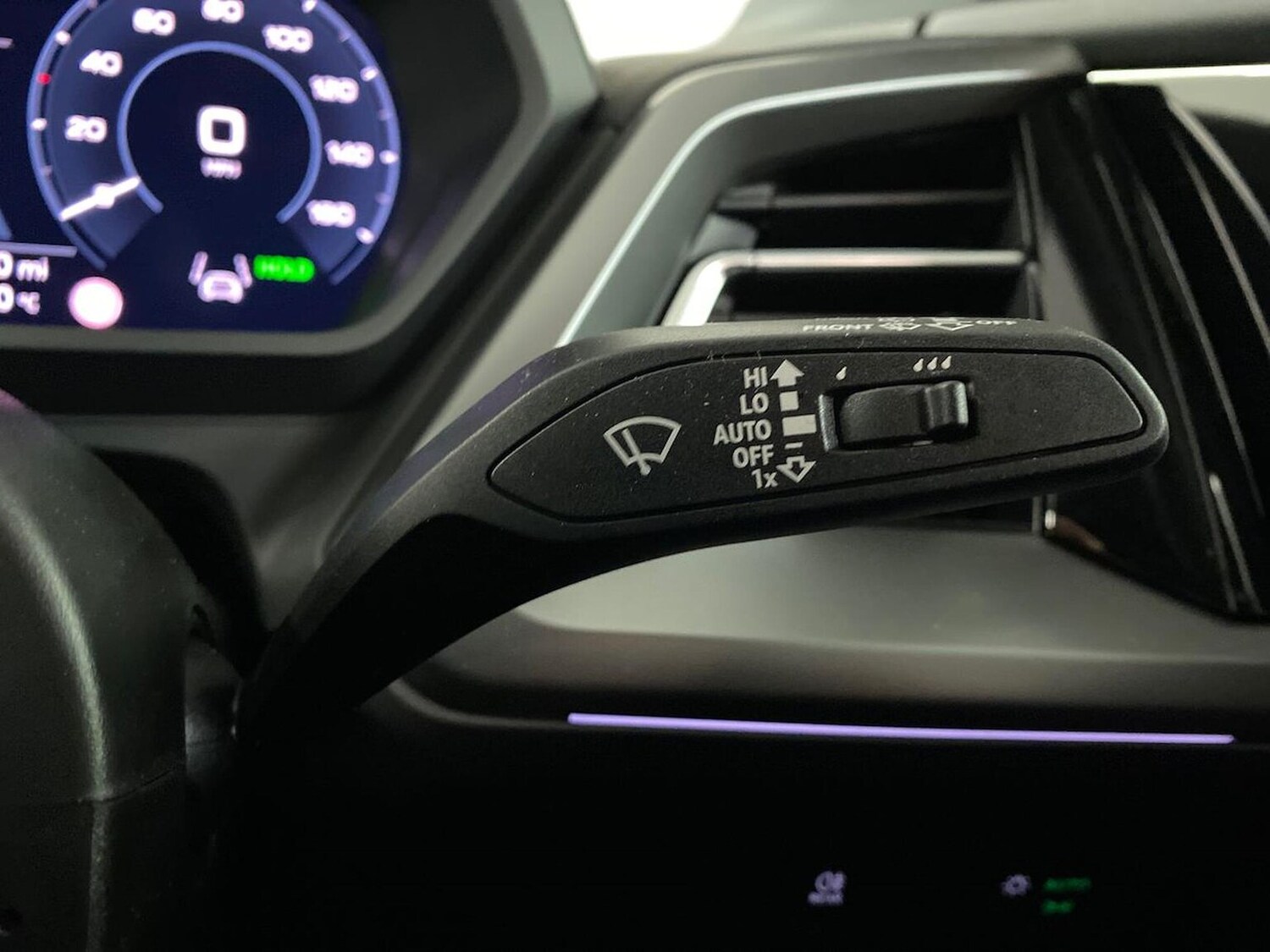 Used Audi Q4 e-tron 2025 for sale - 76504972: Photo 28