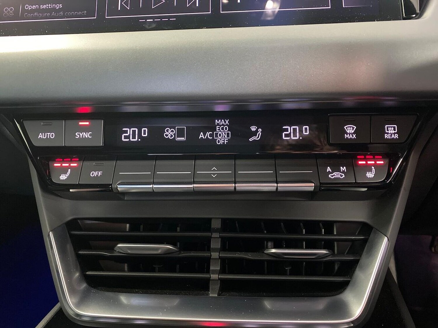 Used Audi e-tron GT 2023 for sale - 77650284: Photo 12