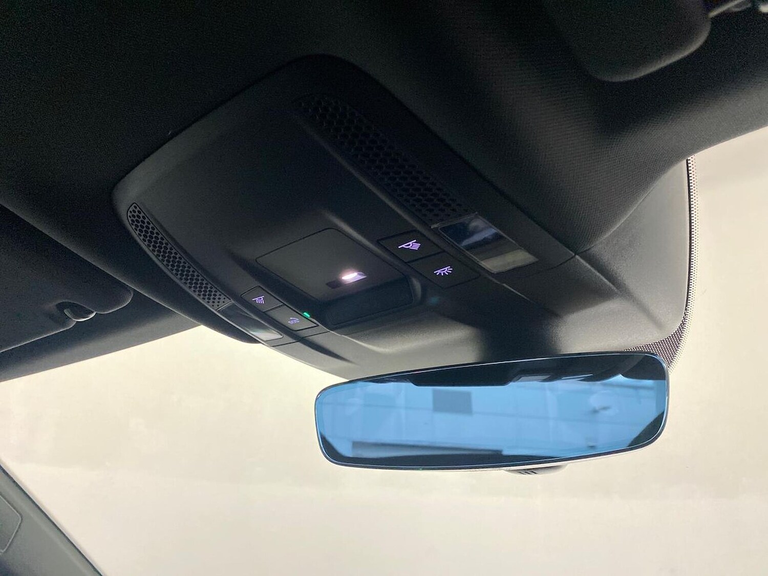 Used Audi e-tron GT 2023 for sale - 77650284: Photo 14