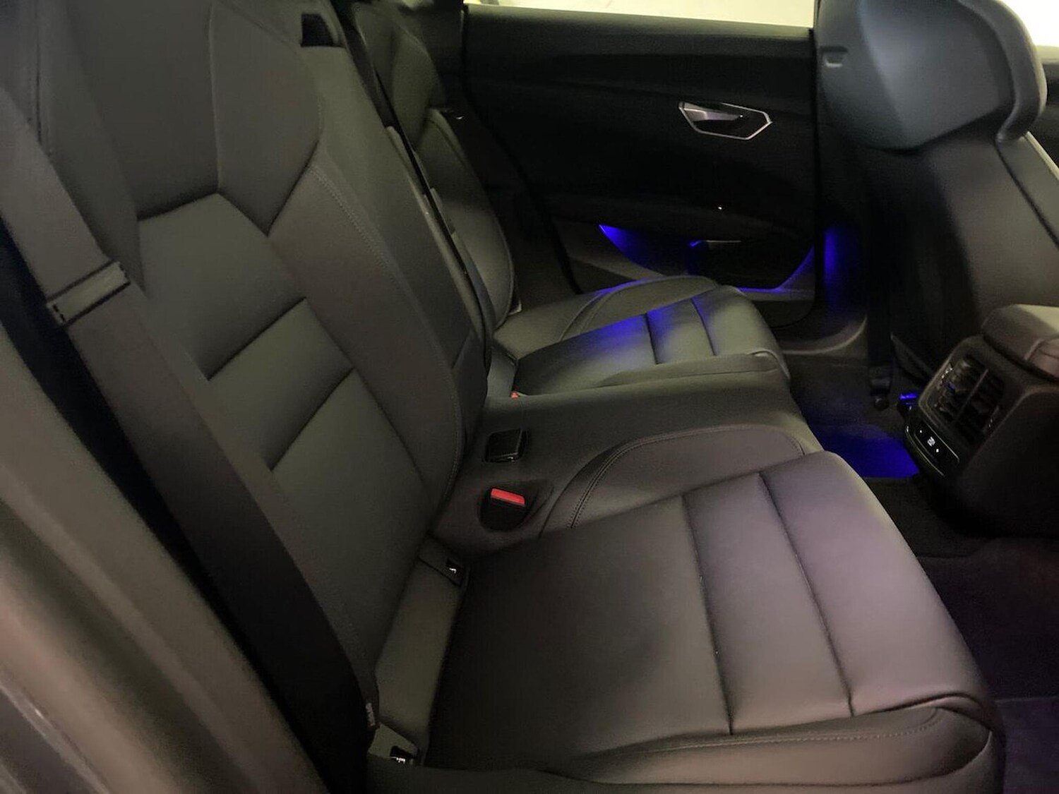 Used Audi e-tron GT 2023 for sale - 77650284: Photo 16