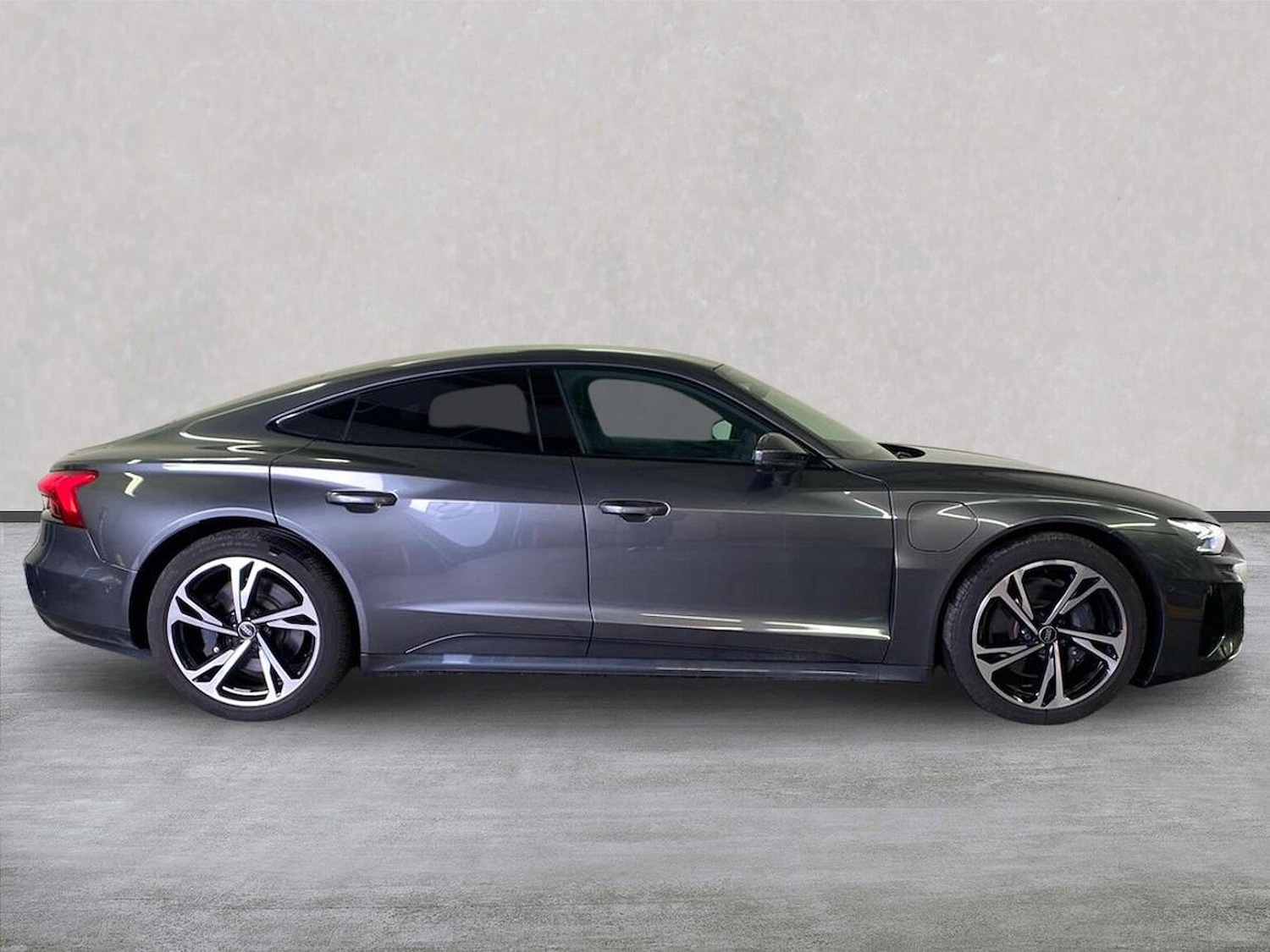 Used Audi e-tron GT 2023 for sale - 77650284: Photo 3