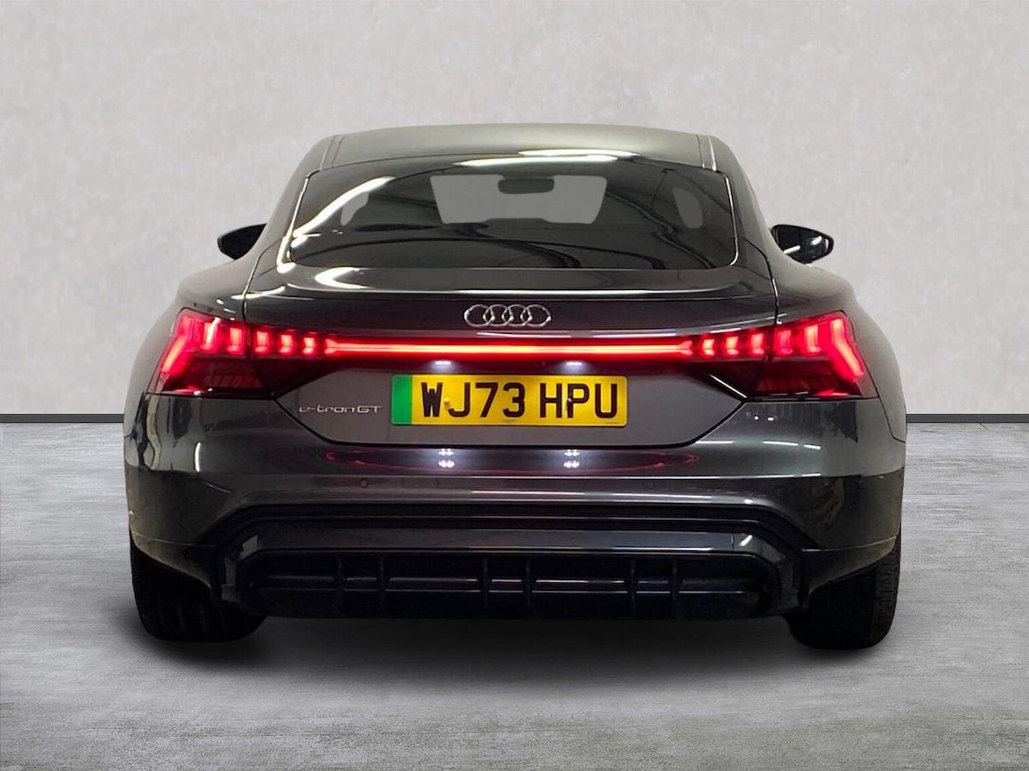 Used Audi e-tron GT 2023 for sale - 77650284: Photo 4