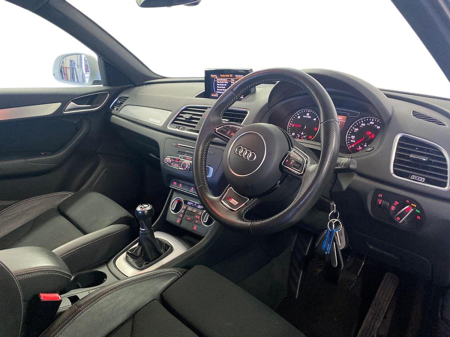 Used Audi Q3 2018 for sale - 76402413: Photo 15