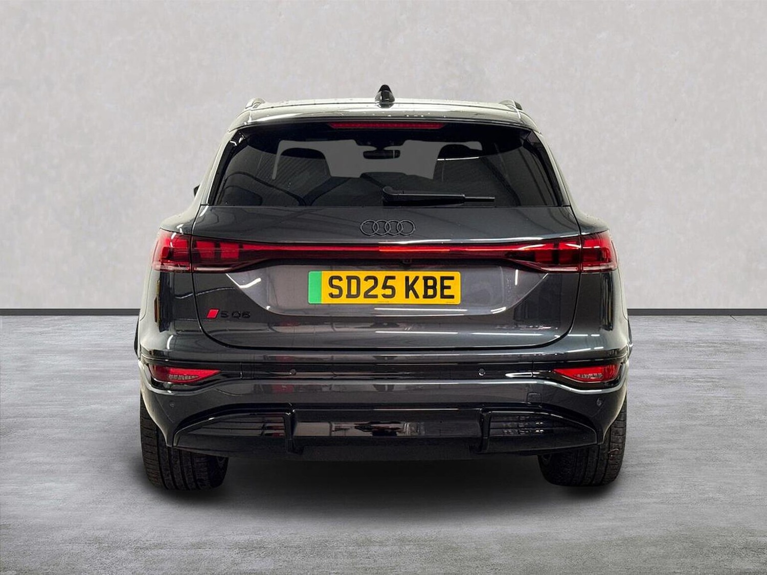 Used Audi Q6 e-tron 2025 for sale - 76198416: Photo 4