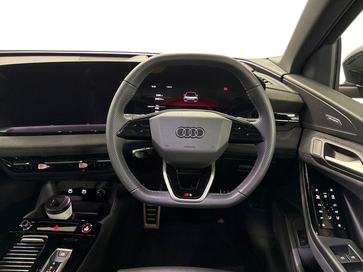 Used Audi Q6 e-tron 2025 for sale - 76198416: Photo 9