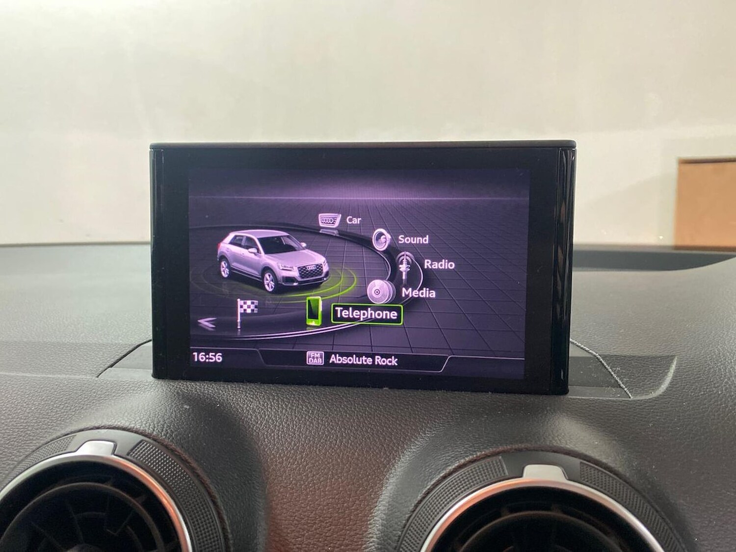 Used Audi Q2 2020 for sale - 77947337: Photo 11