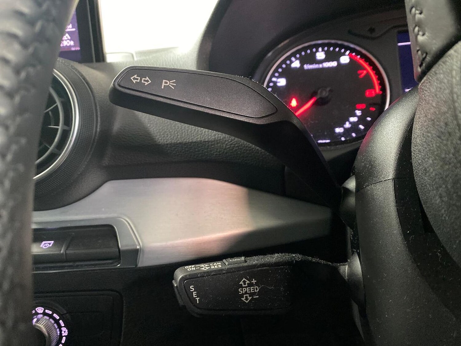 Used Audi Q2 2020 for sale - 77947337: Photo 29