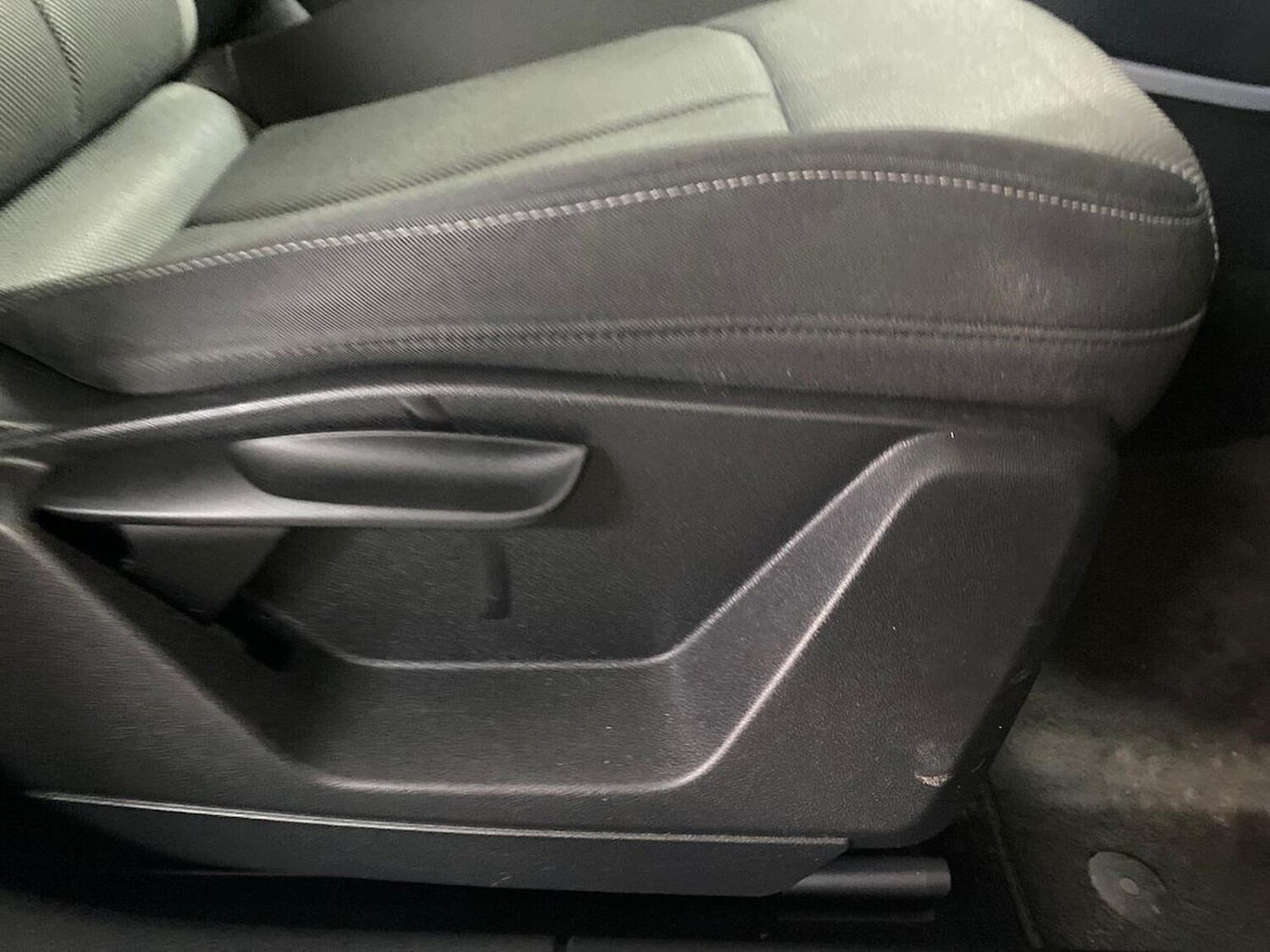 Used Audi Q2 2020 for sale - 77947337: Photo 30