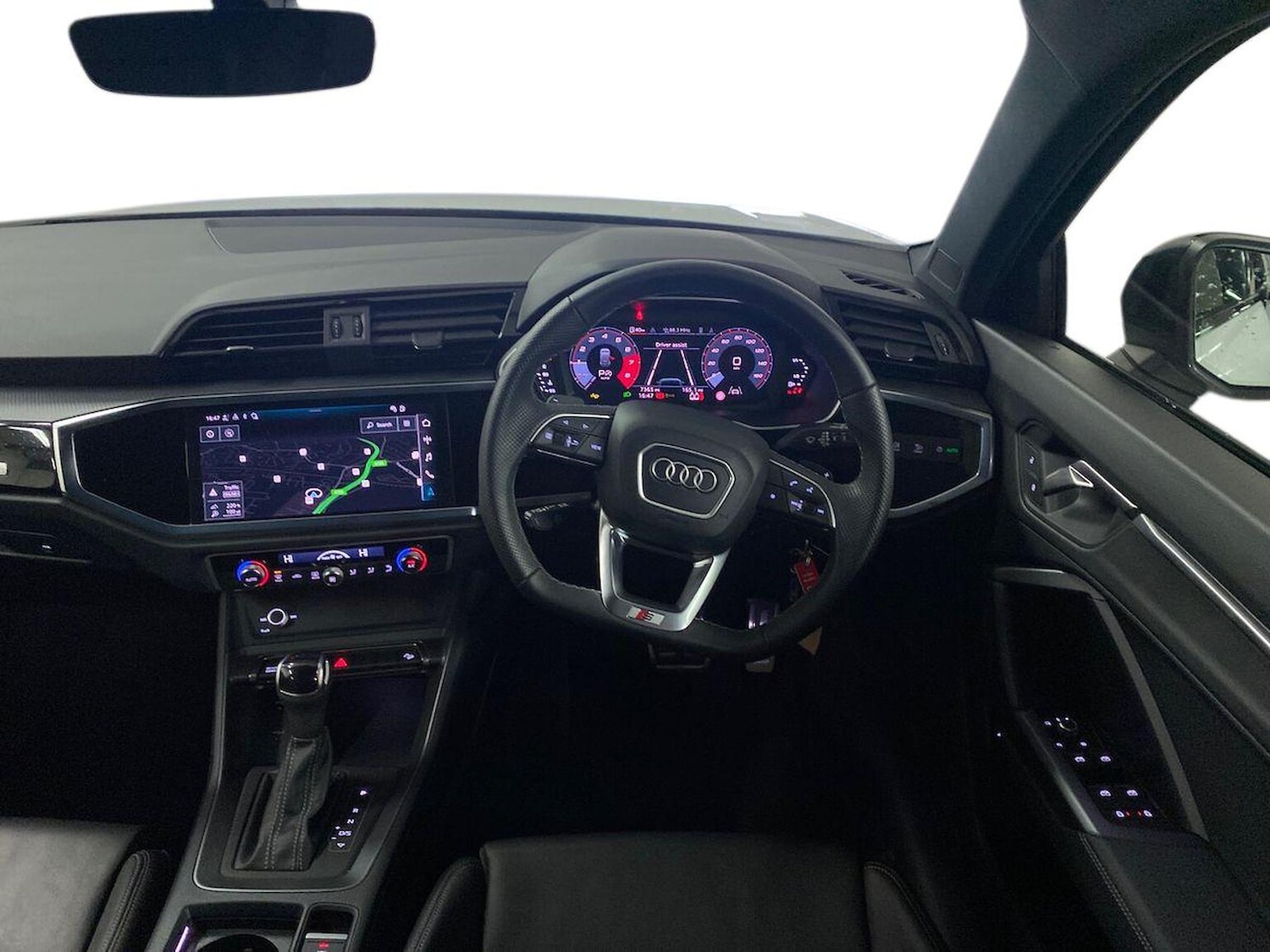 Used Audi Q3 2024 for sale - 77662547: Photo 9