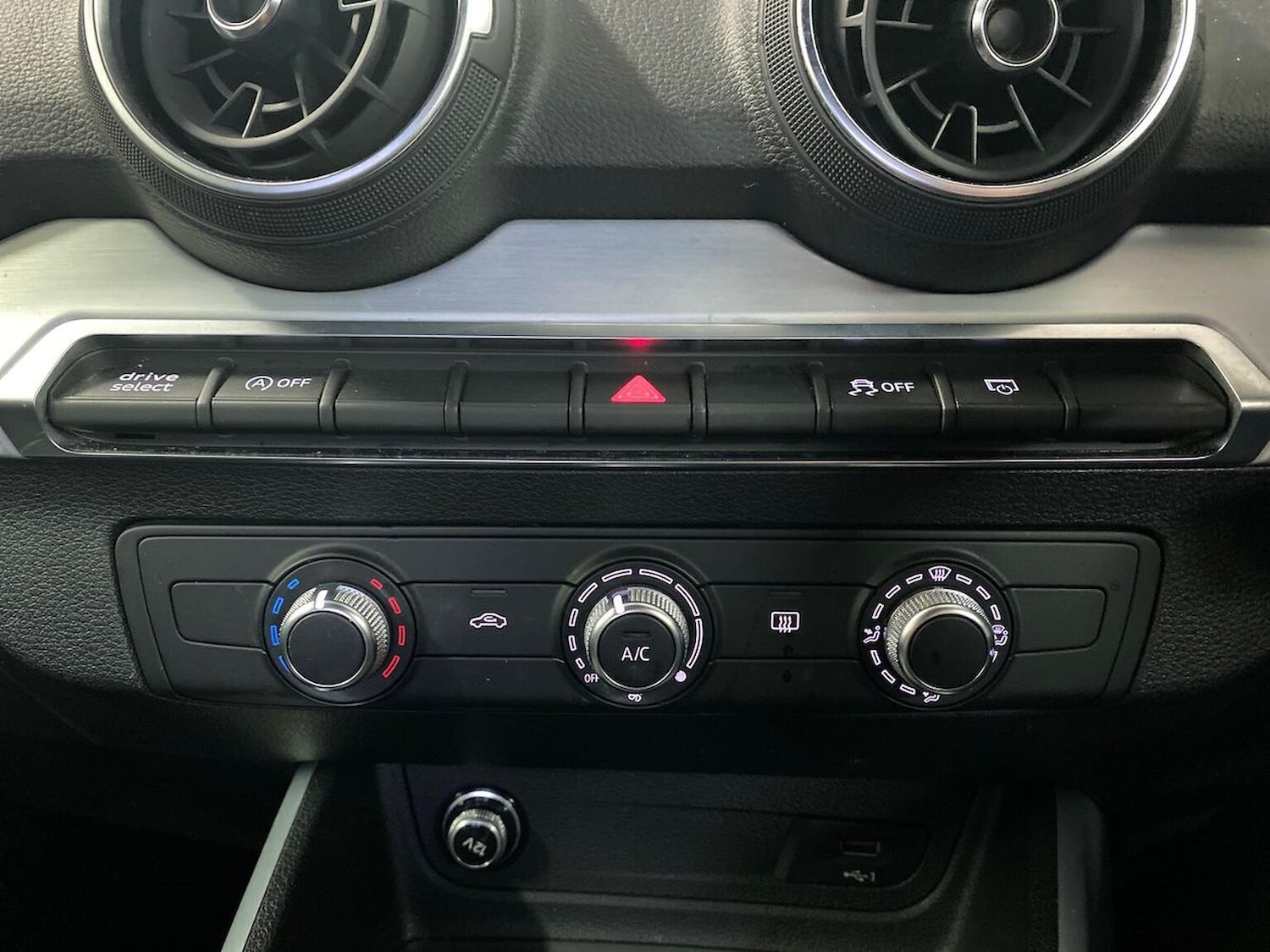 Used Audi Q2 2020 for sale - 77028085: Photo 14