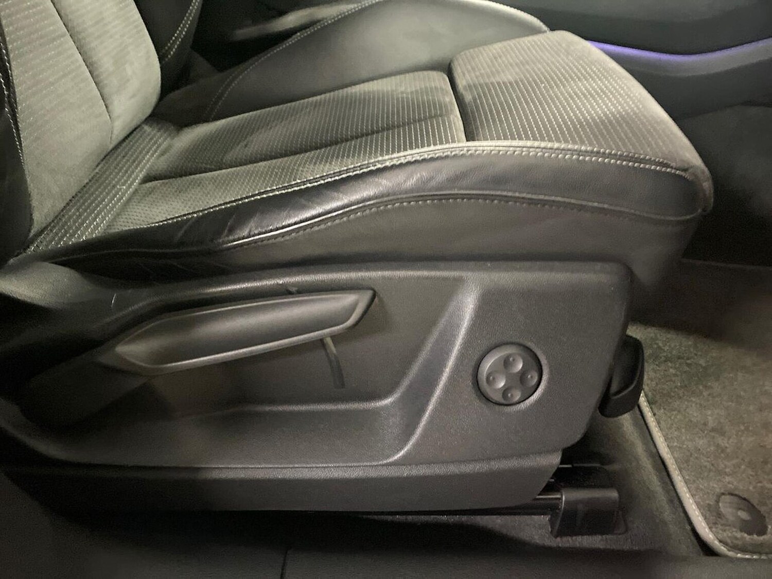 Used Audi Q5 2019 for sale - 77963811: Photo 30