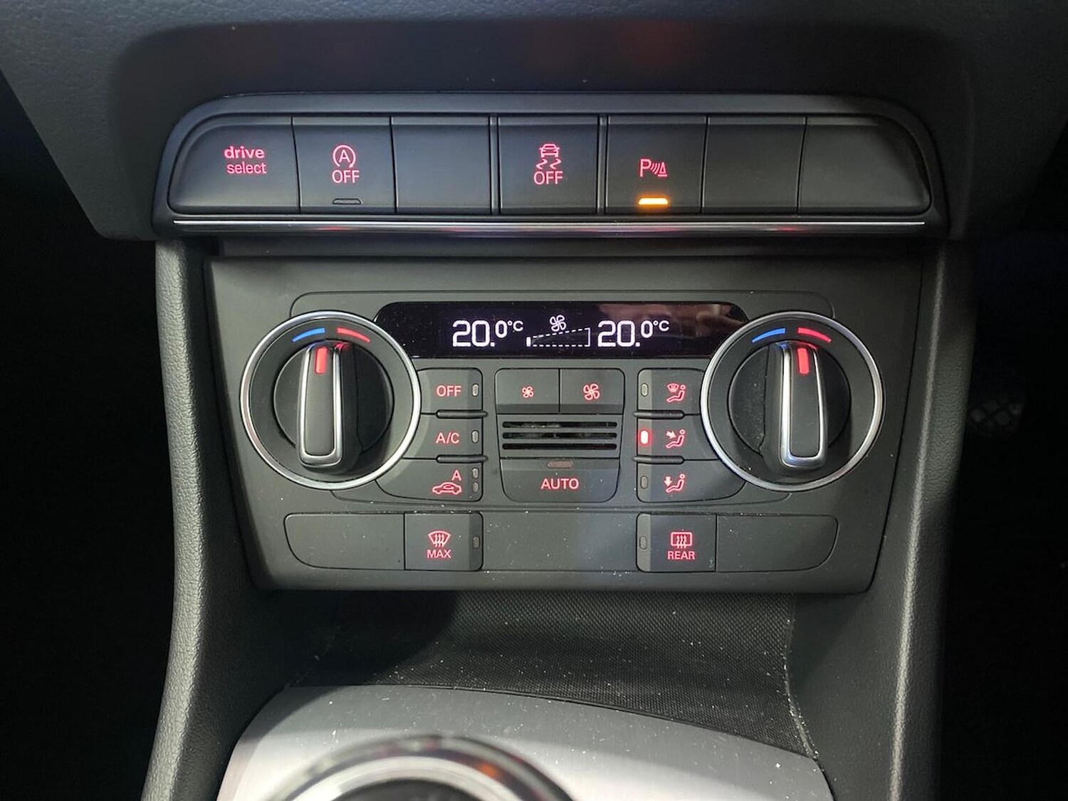 Used Audi Q3 2018 for sale - 76577307: Photo 12