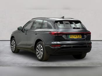 Used Audi Q6 e-tron 2024 for sale - 79696763: Photo