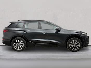 Used Audi Q6 e-tron 2024 for sale - 79696763: Photo