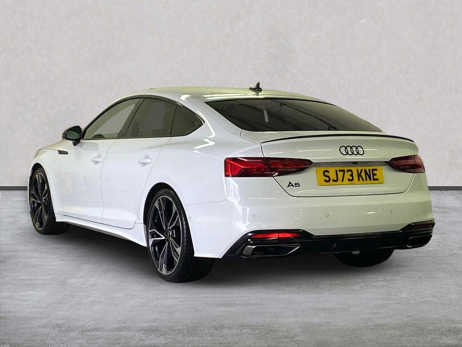 Used Audi A5 2023 for sale - 78193067: Photo 2
