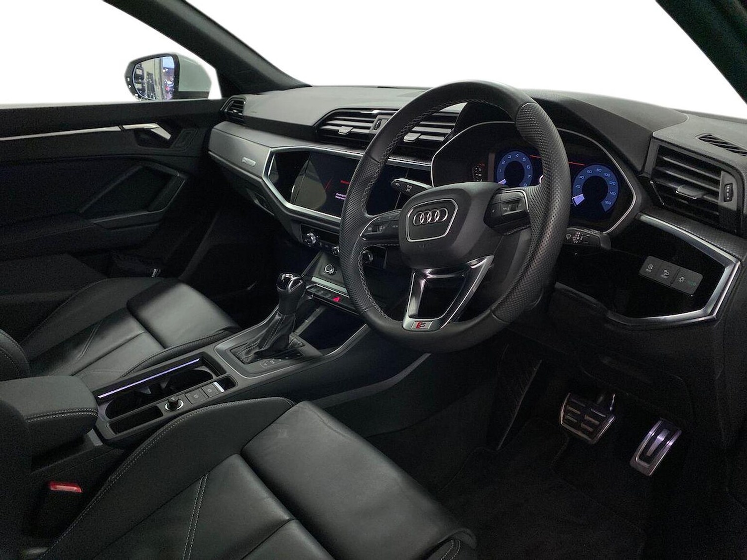 Used Audi Q3 2024 for sale - 76455250: Photo 15