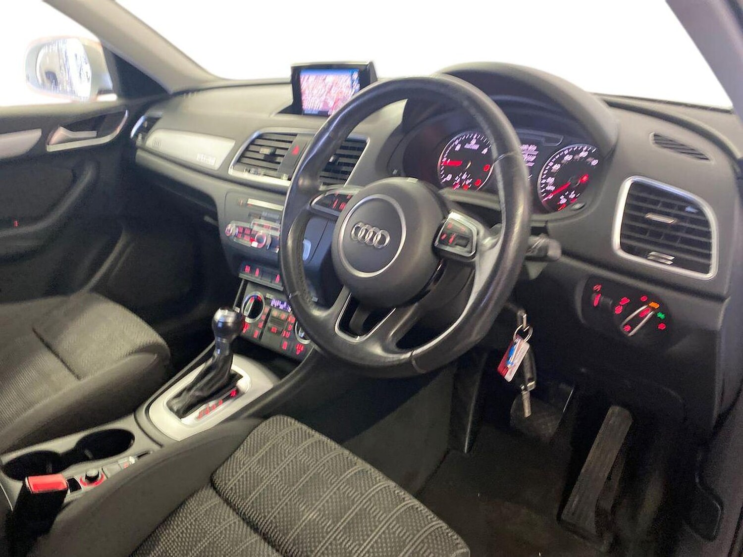 Used Audi Q3 2017 for sale - 78193015: Photo 17