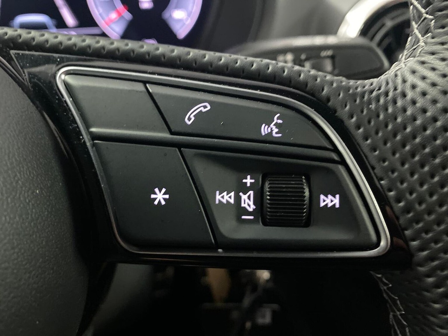 Used Audi Q2 2025 for sale - 76450556: Photo 26