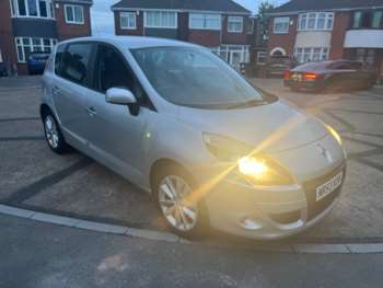 2012 (53) - 1.5 dCi 110 I-Music 5dr