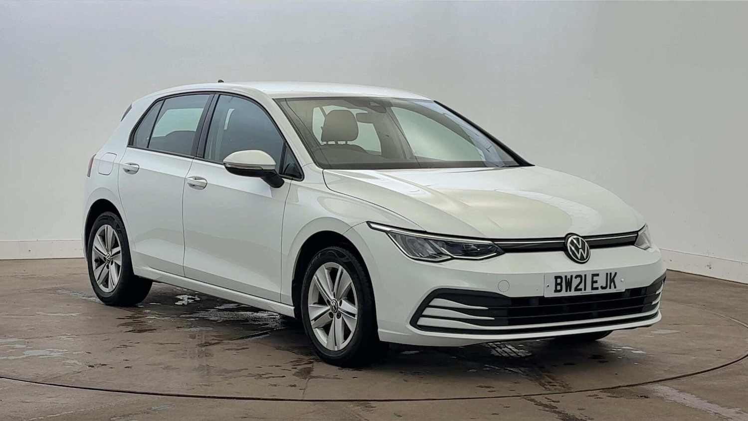 Used Volkswagen Golf 2021 for sale - 76522040: Photo 1